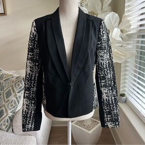 DIANE von FURSTENBERG Black and White Crepe Jacquard Paneled Olena Blazer